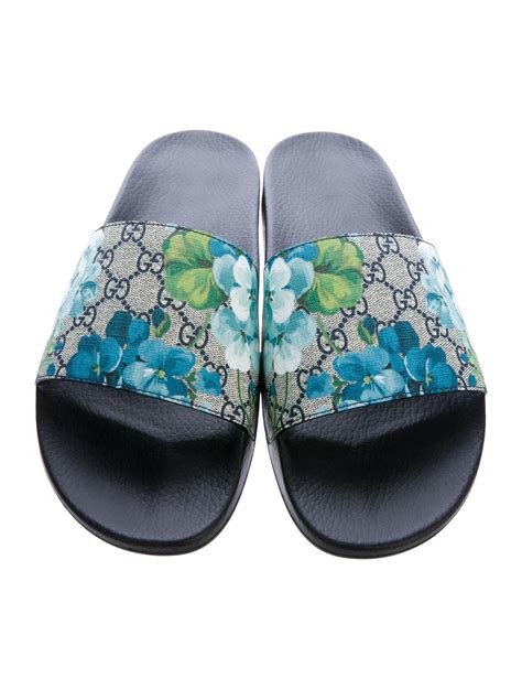 gucci blue blooms slides